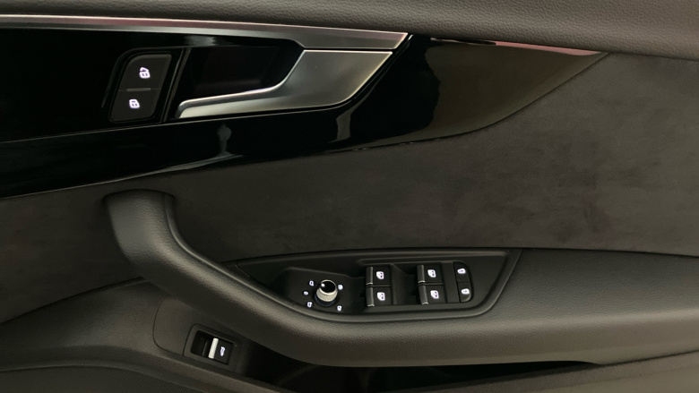 Audi A4 40 TFSI 204 Black Edition 4dr S Tronic Petrol Saloon